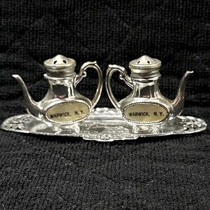 Vintage Warwick NY Silver Plated Souvenir Salt & Pepper Set